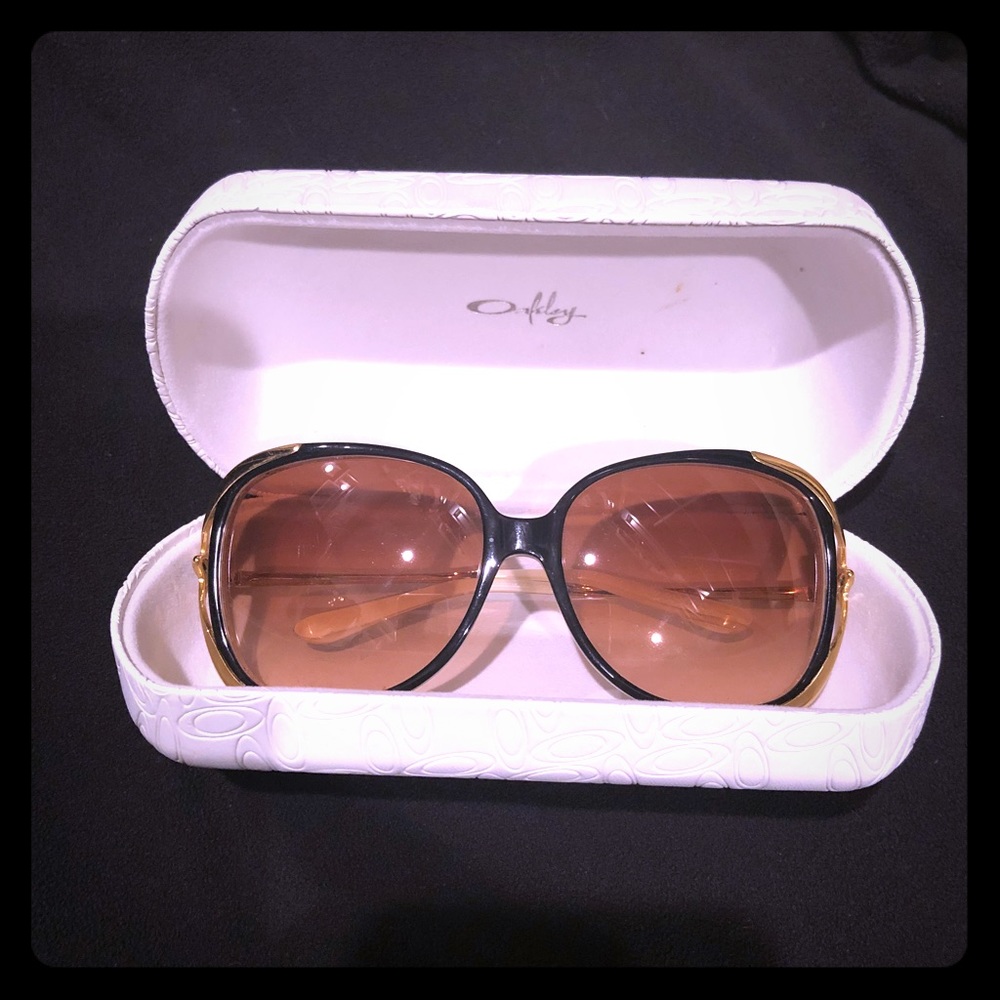 Women’s Oakley Sunglasses